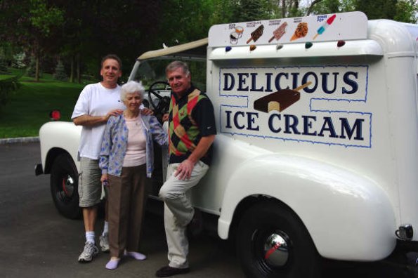 joe-john-mom-truck2