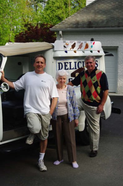 joe-john-mom3